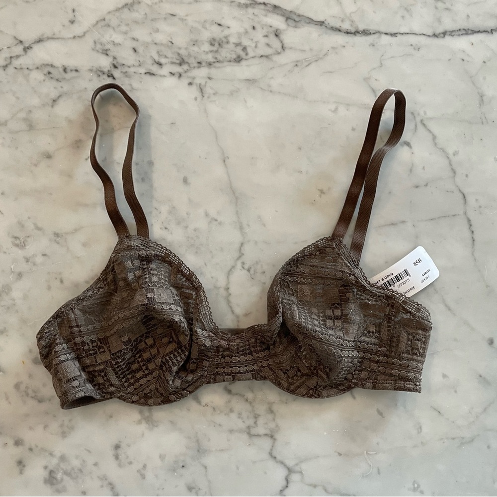 New ERES taupe lace bra 32b NWT